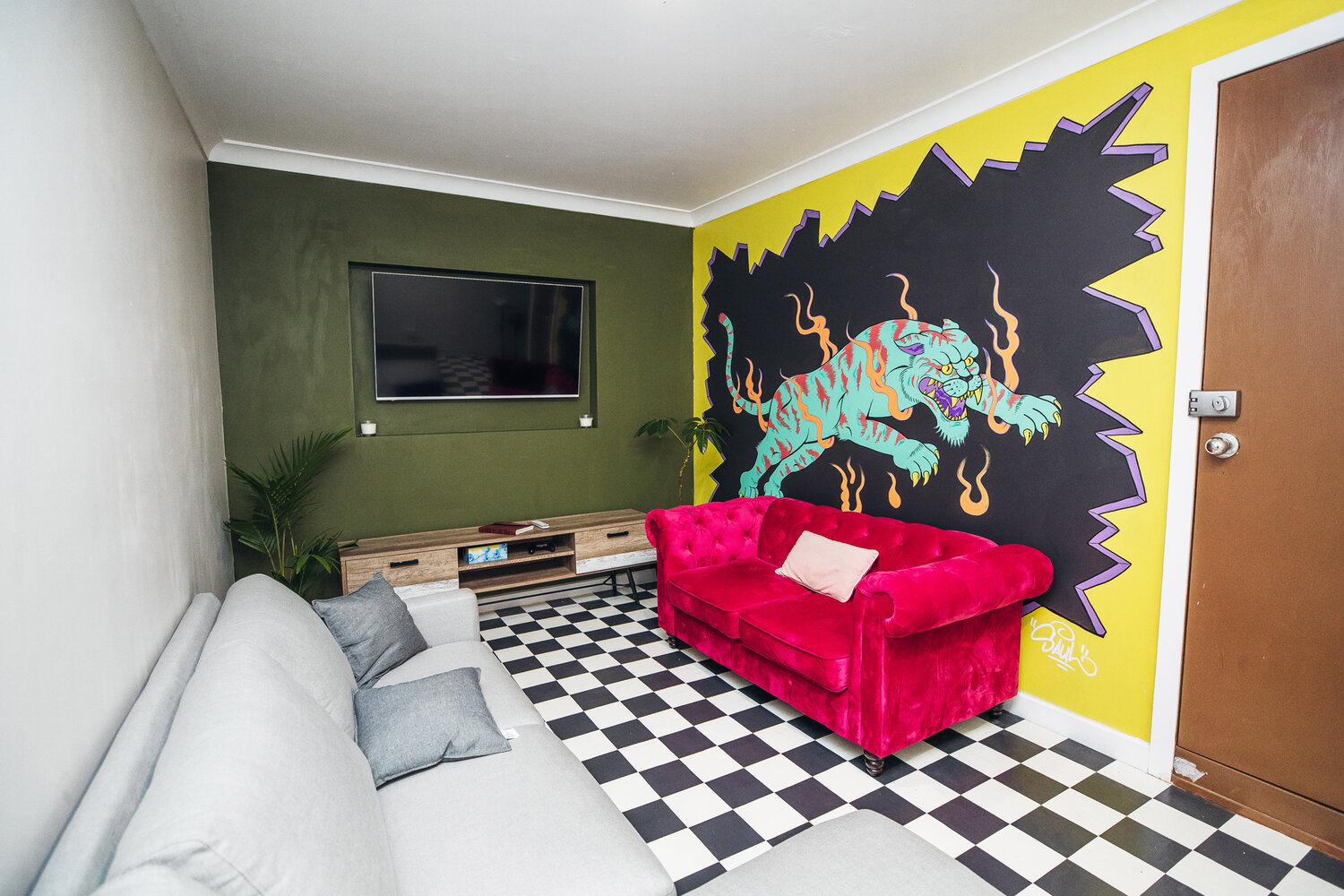 Studio B - 4